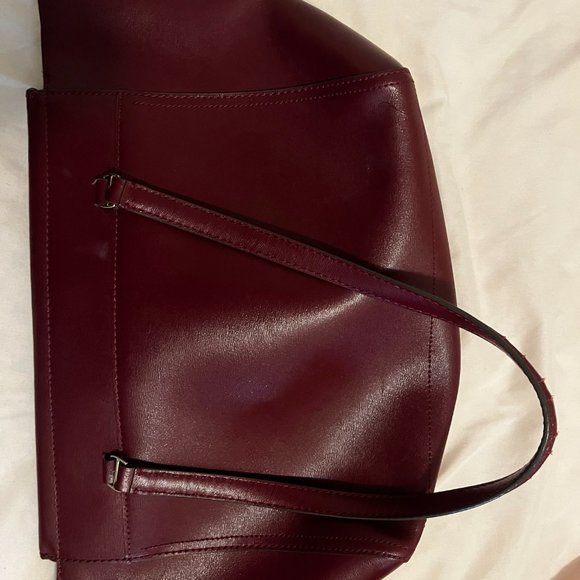Red/Maroon large Tory Burch Tote, NWOT - Picture 5 of 7